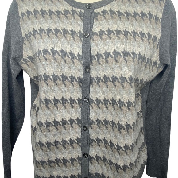 Croft & Barrow Geometric Print Sweater PS Light Gray Tan Button Down Casual - Picture 1 of 12